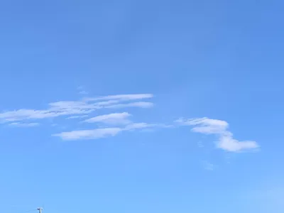 今日も綺麗な青空