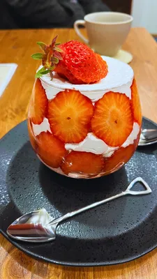あまおうパフェ