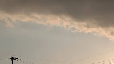 黒い波の雲