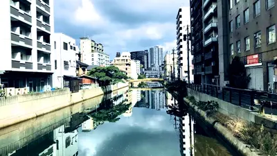 川