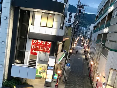 黒崎駅の下