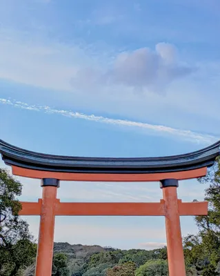 鳥居と空