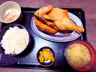 鶏の半身揚げ定食