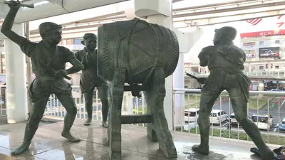 小倉祇園太鼓の銅像