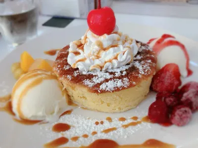 パンケーキ.ベリー.アイス.チェリー