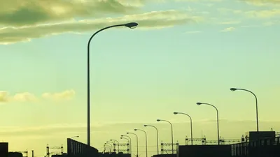 高速道路の街灯
