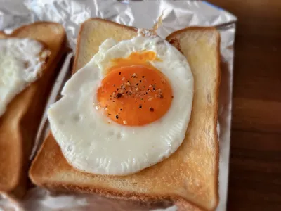 目玉焼き.トースト.ジブリ飯
