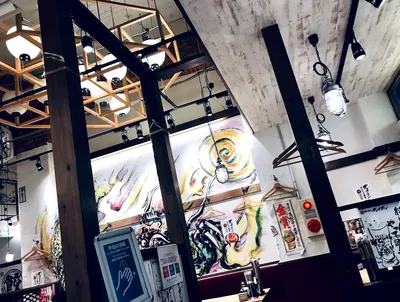 餃子のダンダダン店内